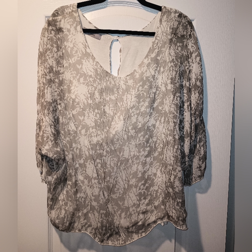 Baci Made in Italy Top/Blouse Flow Size large or Medium